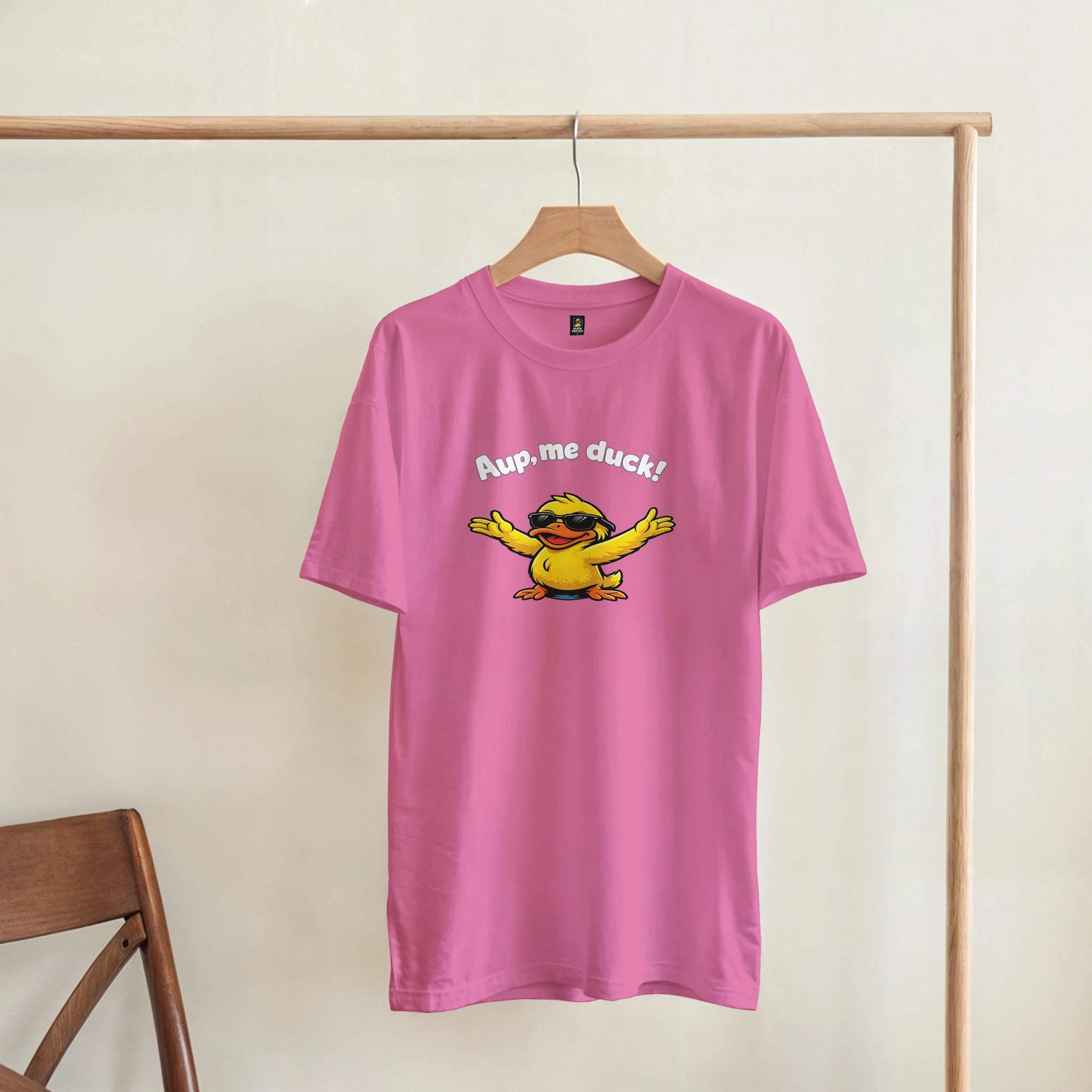 Unisex azalea pink crewneck T-shirt with duck graphic and 'Aup, me duck!' print